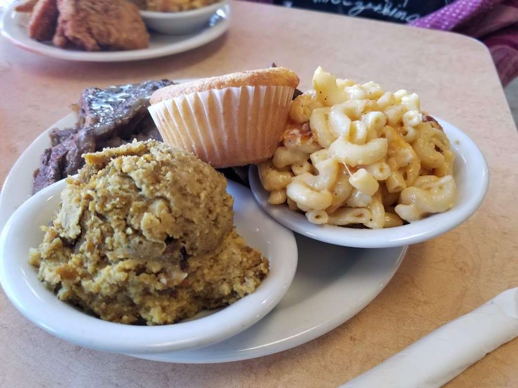 Mandys Soul Food Kitchen | 431 N Bolingbrook Dr, Bolingbrook, IL 60440, USA | Phone: (630) 485-7291