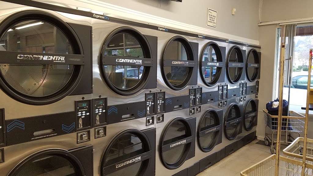 Adams Square Coin Laundry | 1023 E Chevy Chase Dr, Glendale, CA 91205, USA | Phone: (747) 240-6112