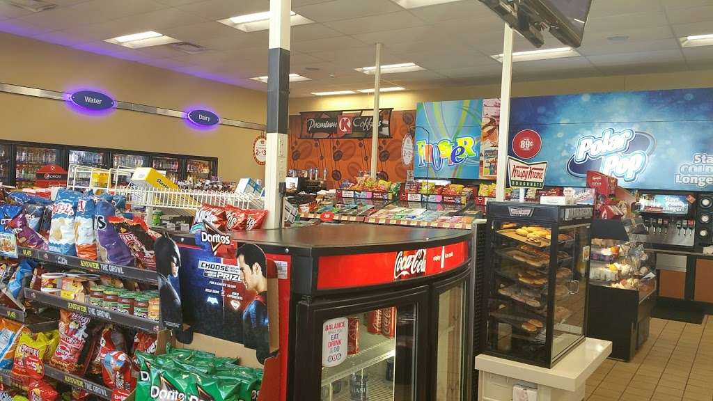 Circle K | 8701 Col. H. Weir Cook Memorial Dr, Indianapolis, IN 46241, USA | Phone: (317) 672-7550