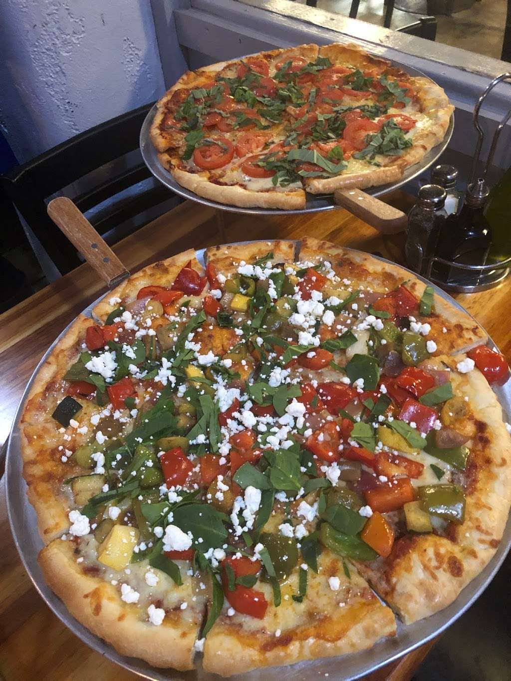 Fratellis Pizza & Brew | 1559 Spinnaker Dr #100, Ventura, CA 93001, USA | Phone: (805) 639-0866