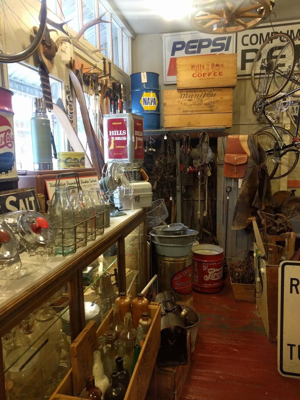 Ruxtons Trading Post | 22 Ruxton Ave, Manitou Springs, CO 80829, USA | Phone: (719) 685-9024