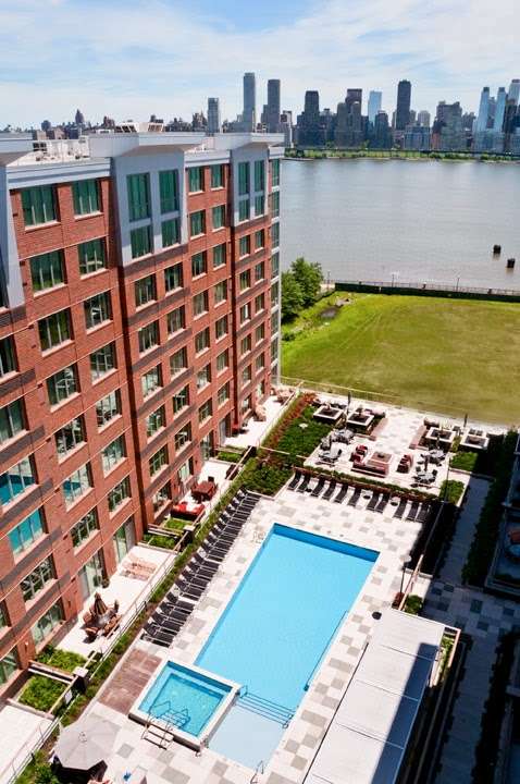 RiverTrace at Port Imperial | 11 Ave at Port Imperial, West New York, NJ 07093, USA | Phone: (201) 355-0291