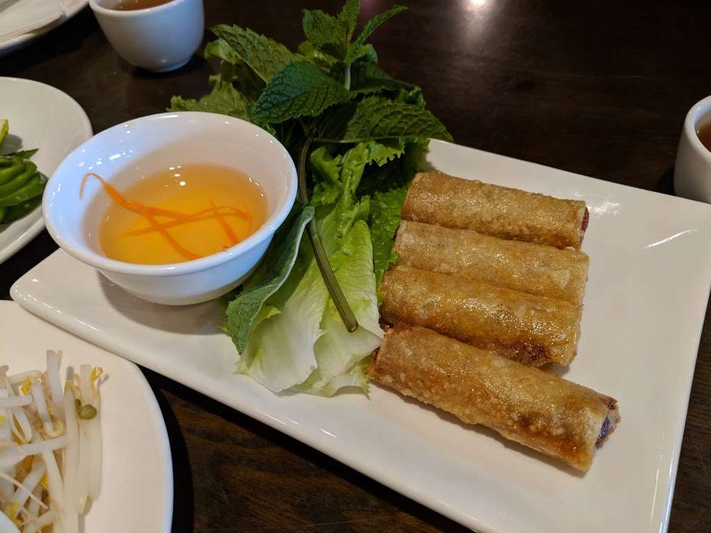 Pho Binh Duong | 744 US-46, Parsippany, NJ 07054, USA | Phone: (973) 794-6710