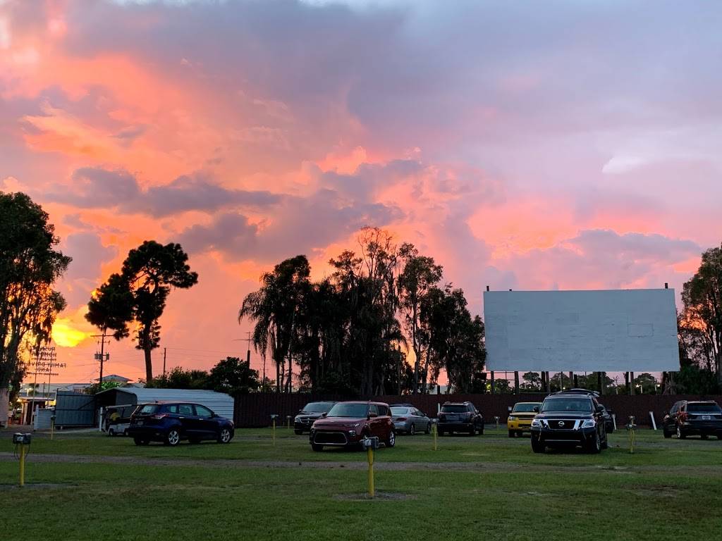 Ruskin Family Drive-In Theatre | 5011 US-41, Ruskin, FL 33572 | Phone: (813) 645-1455