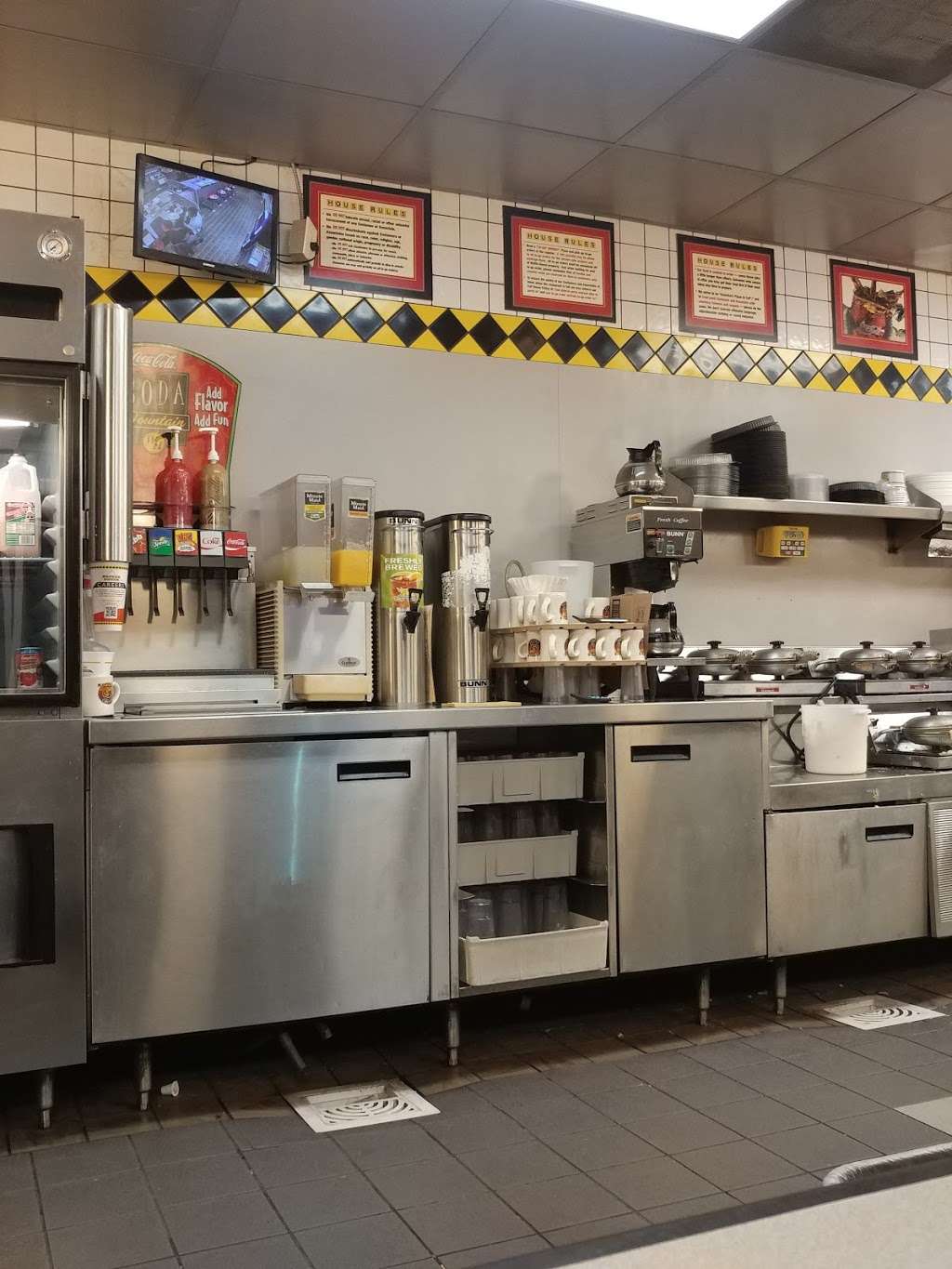 Waffle House | 1806 Edgewood Rd, Edgewood, MD 21040, USA | Phone: (410) 676-6005