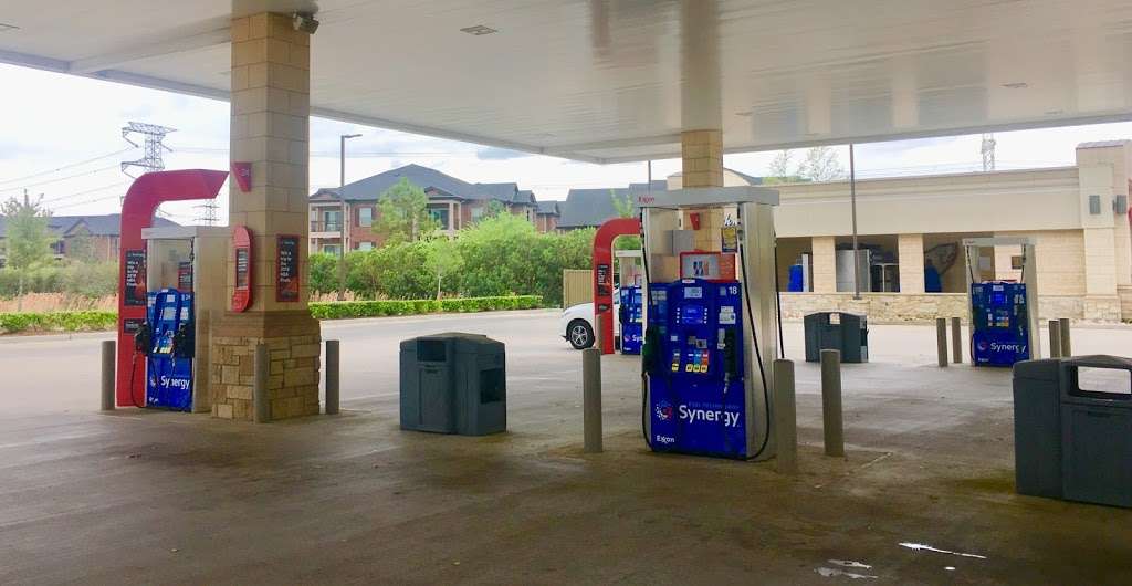 Exxon | 8012 N Sam Houston Pkwy E, Humble, TX 77396, USA | Phone: (281) 459-3489