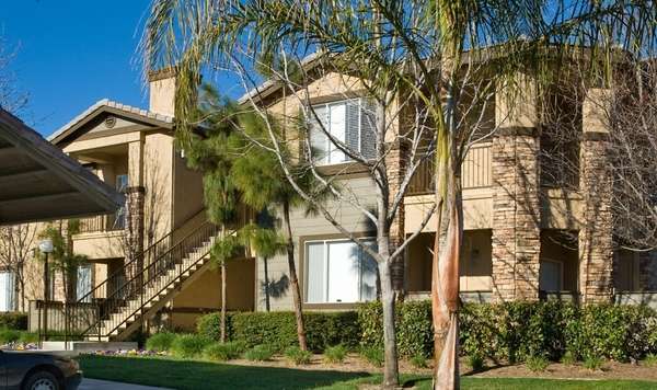 Colonnade Apartments | 5880 Fair Isle Dr, Riverside, CA 92507, USA | Phone: (951) 682-8084