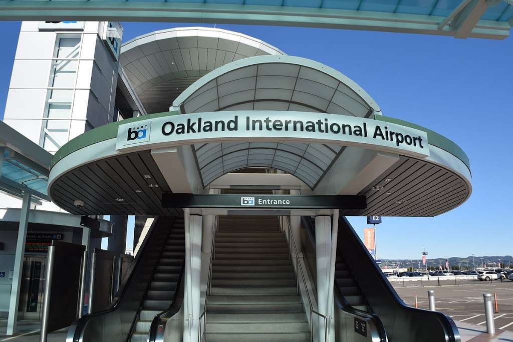 Oakland International Airport Rental Car Center | 7600 Earhart Rd, Oakland, CA 94621, USA | Phone: (510) 563-3300