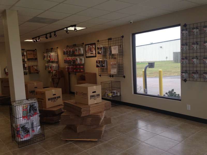 StorQuest Self Storage | 210 Gonyo Ln, Richmond, TX 77469 | Phone: (281) 738-3072