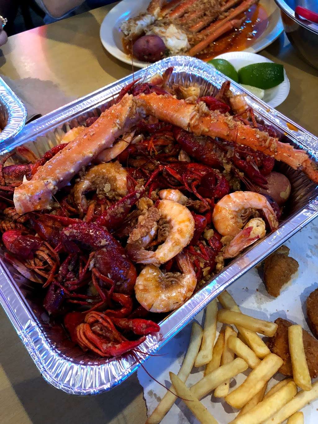 New La Crawfish Boil | 10625 Veterans Memorial Dr Suite I, Houston, TX 77038, USA | Phone: (281) 448-9500