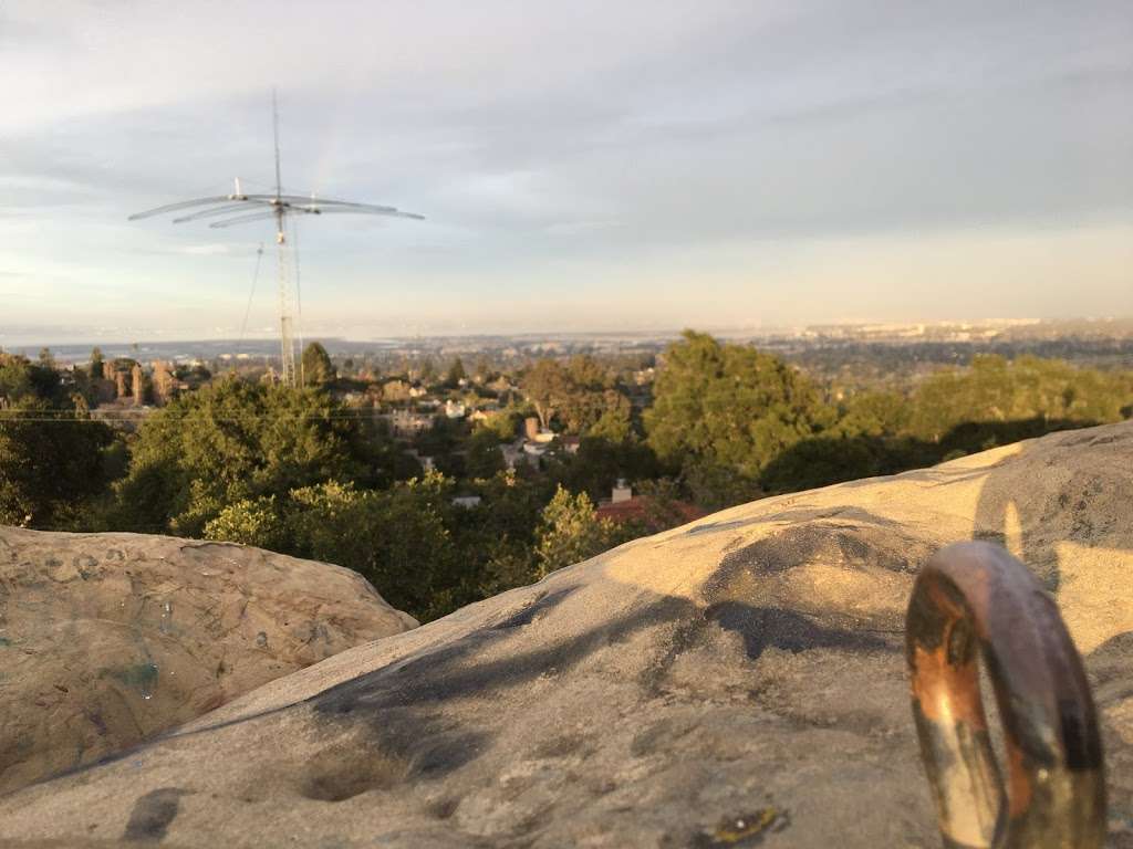 Handley Rock Park | Handley Trail, Emerald Hills, CA 94062, USA