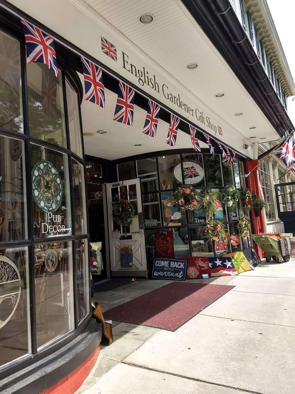 English Gardener Gift Shop | 123 Kings Hwy E, Haddonfield, NJ 08033, USA | Phone: (856) 354-5051