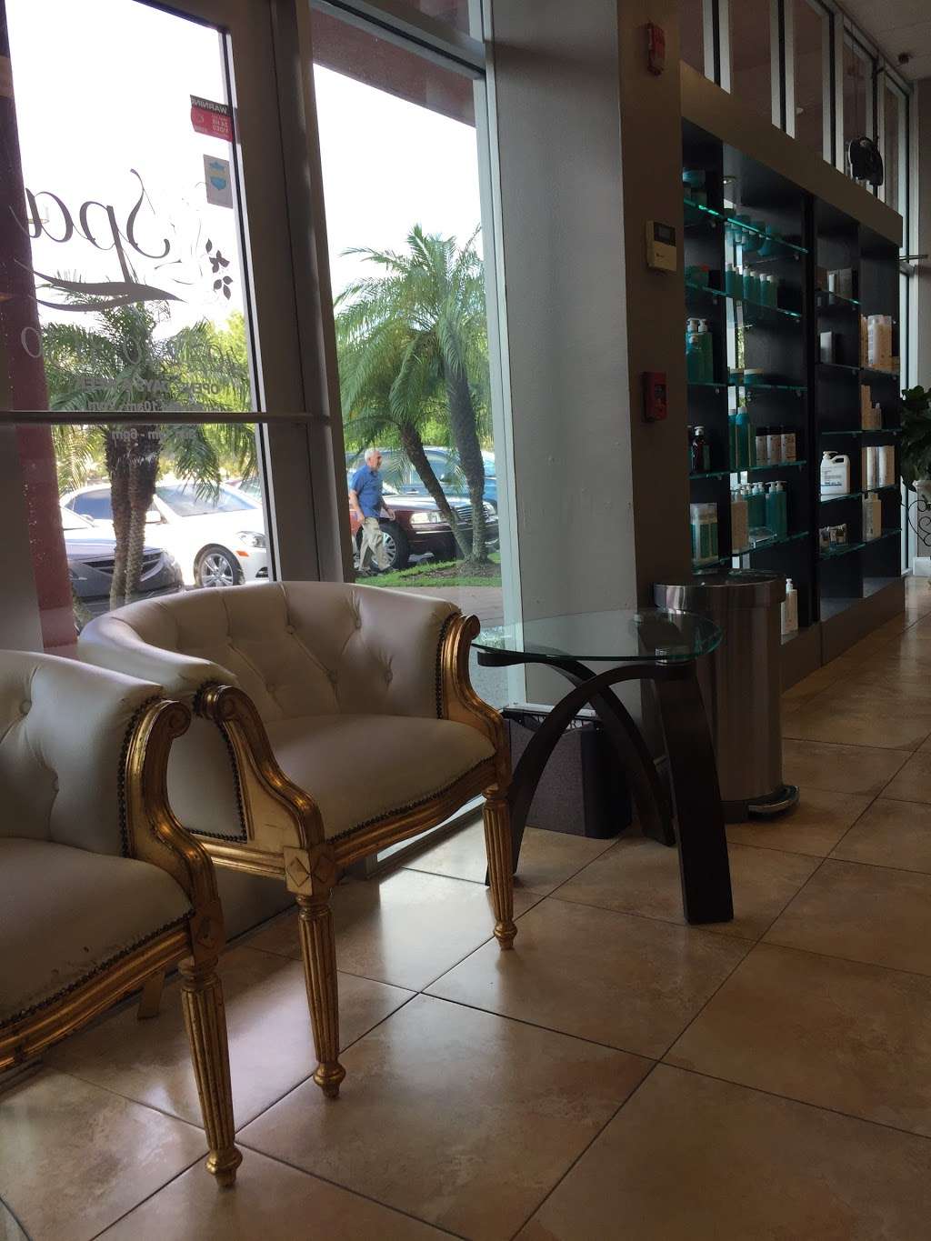 Darios Salon and Spa | 12701 S John Young Pkwy #104, Orlando, FL 32837, USA | Phone: (407) 240-5575