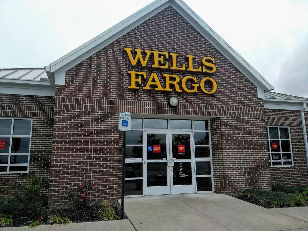 Wells Fargo Bank | 310 Dove Run Centre Dr, Middletown, DE 19709, USA | Phone: (302) 449-5485