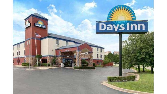 Days Inn by Wyndham Tulsa Central | 3215 S 79th E Ave, Tulsa, OK 74145, USA | Phone: (918) 665-4242