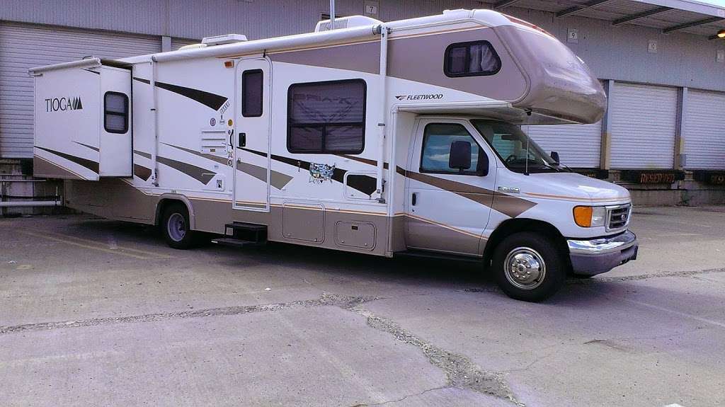 RV Parking & Campus Park and Ride | 1600 Warfield St, Philadelphia, PA 19145, USA | Phone: (267) 324-9691