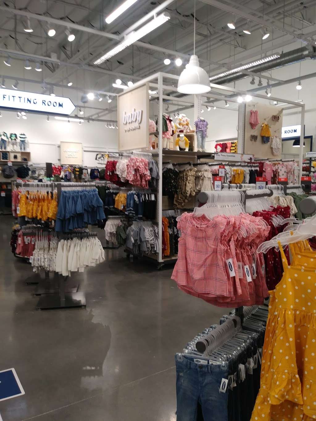 old navy long beach exchange 4250