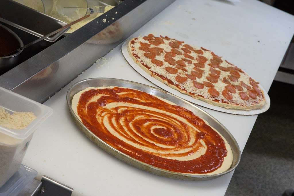 County Inn Pizza | Roosevelt Rd, Elmhurst, IL 60126, USA | Phone: (630) 832-9382