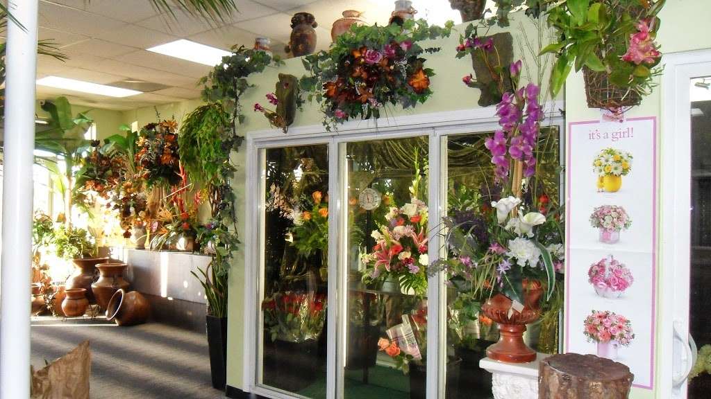 Arrowhead Flowers | 6680 W Bell Rd, Glendale, AZ 85308 | Phone: (623) 487-0777