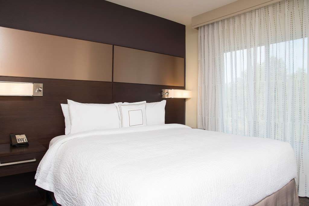 Residence Inn by Marriott Houston Springwoods Village | 22814 Holzwarth Rd, Spring, TX 77389, USA | Phone: (281) 353-2237