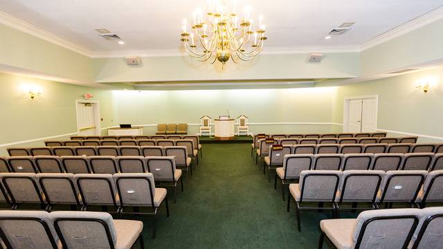 Hanes Lineberry Funeral Home | 6000 W Gate City Blvd, Greensboro, NC 27407, USA | Phone: (336) 854-9100