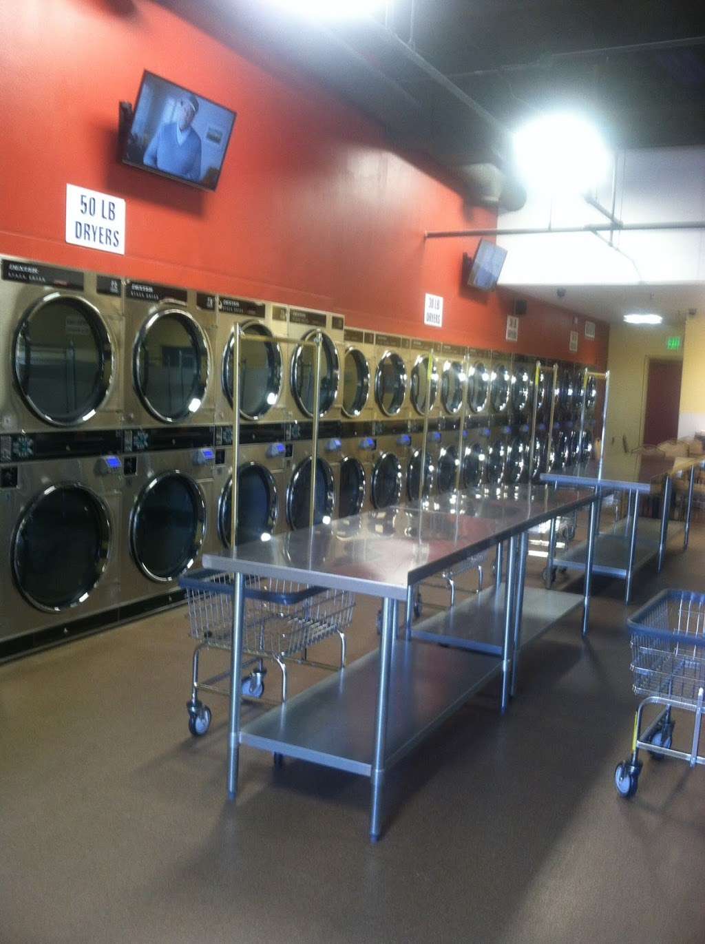 Superior Laundries - Willow Grove Laundromat | 1412 S Parker Rd, Denver, CO 80231 | Phone: (303) 755-5150