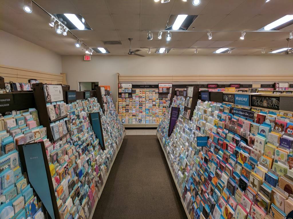 Trudys Hallmark Shop-Curbside Pick Up Available | Redd Rock Center, 5610 N Desert Blvd Ste F, El Paso, TX 79912, USA | Phone: (915) 584-6555