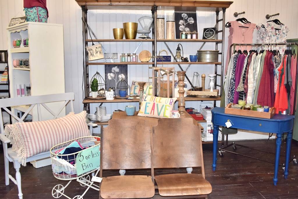 Lylas: Clothing, Decor & More | 1024 E 15th St, Plano, TX 75074, USA | Phone: (214) 907-6239