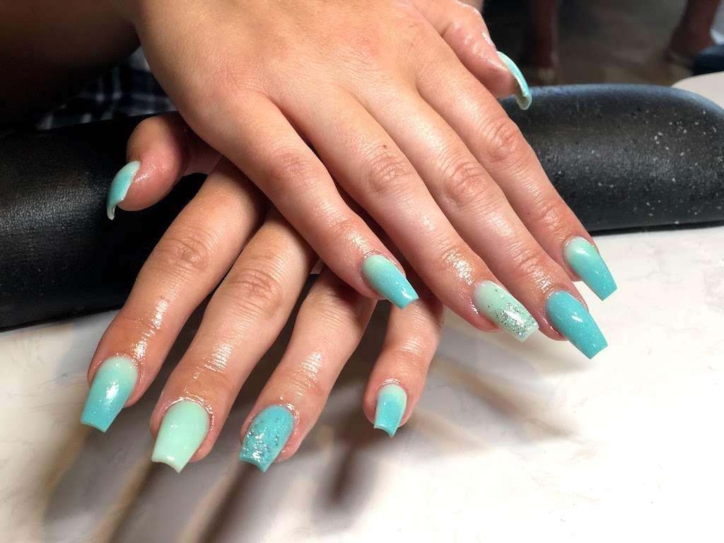 Revive Nail And Spa Woodbridge | 2231 Old Bridge Rd, Woodbridge, VA 22192, USA | Phone: (703) 492-9354