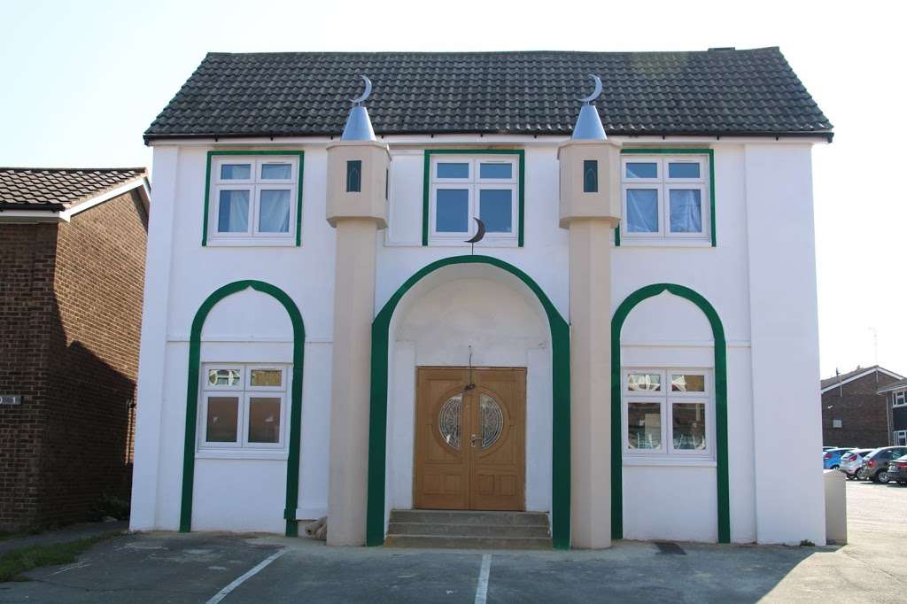 Gravesend & Dartford Muslim Association | Brunswick Walk, Gravesend DA12 2SP, UK