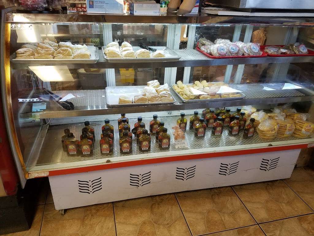 Lechonera El Jibarito | 1985 S John Young Pkwy, Kissimmee, FL 34741, USA | Phone: (407) 935-0035