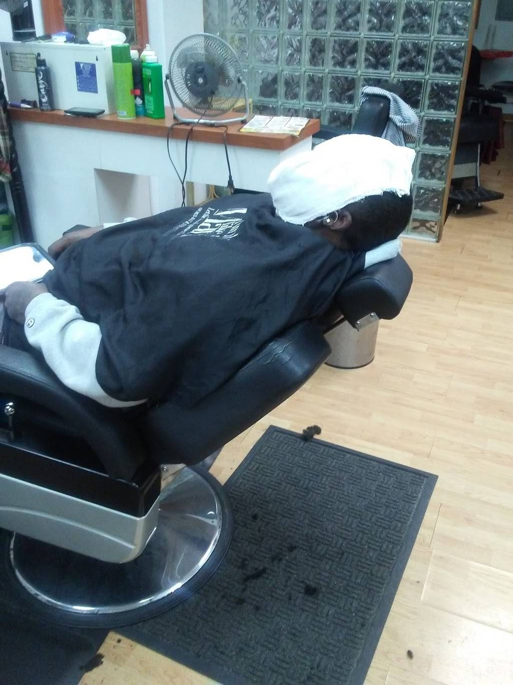 R-TZ BARBERS AND BEAUTY SHOP | 14616 Mansfield St, Detroit, MI 48227, USA | Phone: (313) 433-3556