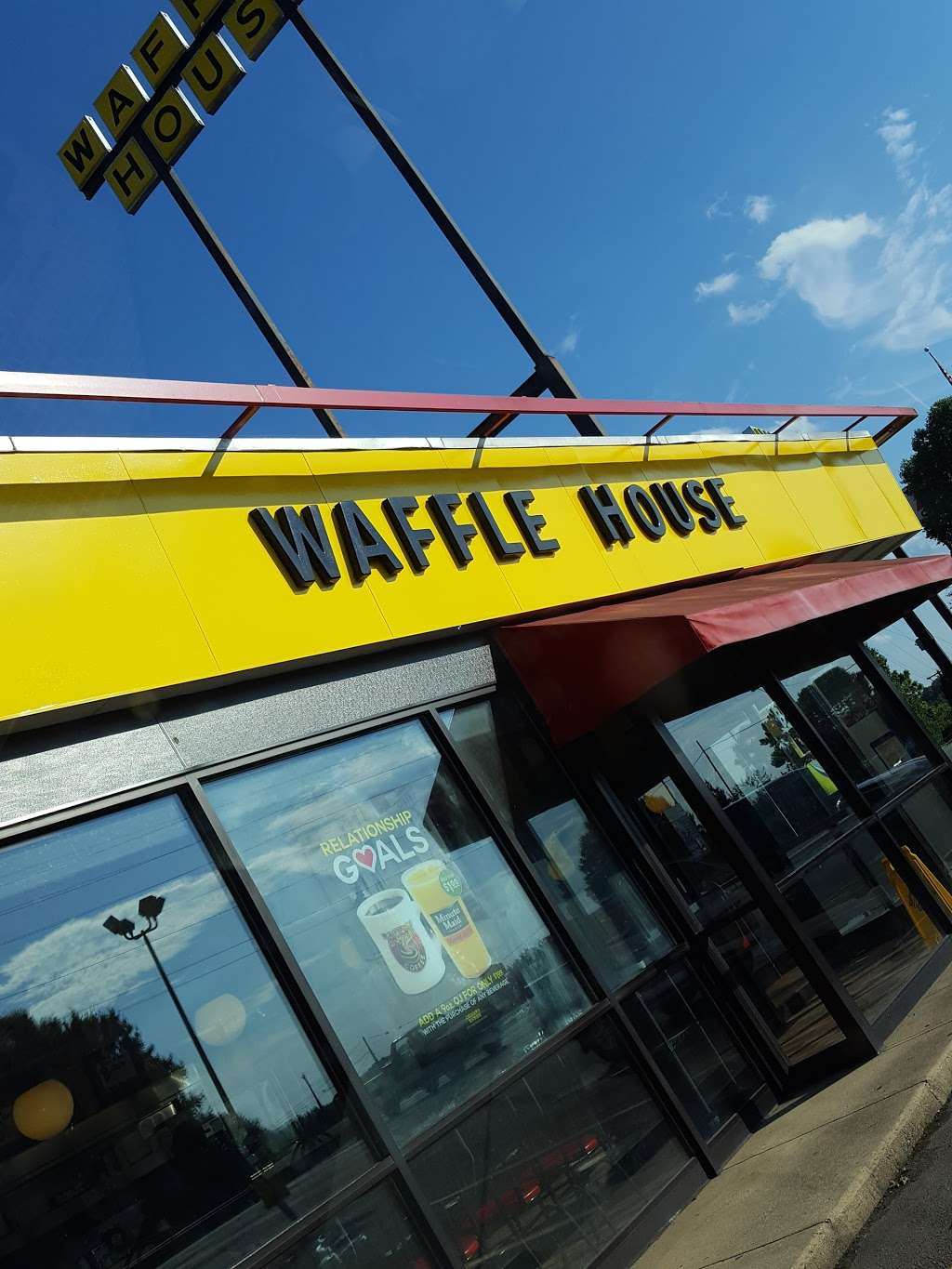 Waffle House | 936 Jake Alexander Blvd W, Salisbury, NC 28147, USA | Phone: (704) 636-2634