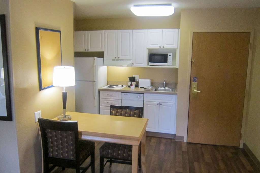 Extended Stay America Orlando - Convention Center - Intl Drive  | 8750 Universal Blvd, Orlando, FL 32819, USA | Phone: (407) 903-1500