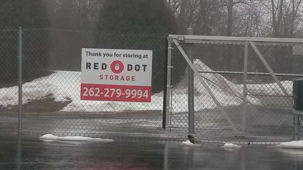 Red Dot Storage | 180 Elizabeth Ln, Genoa City, WI 53128, USA | Phone: (262) 200-0950