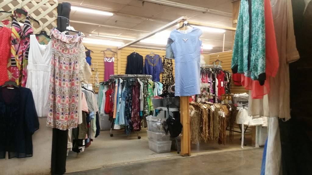 The National Flea Market | 1808 Clovis Rd, Lubbock, TX 79415, USA | Phone: (806) 744-4979