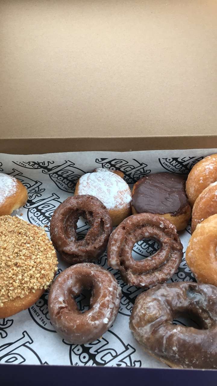 Jacks Donuts of Anderson | 1909 University Blvd, Anderson, IN 46012, USA | Phone: (765) 393-2036