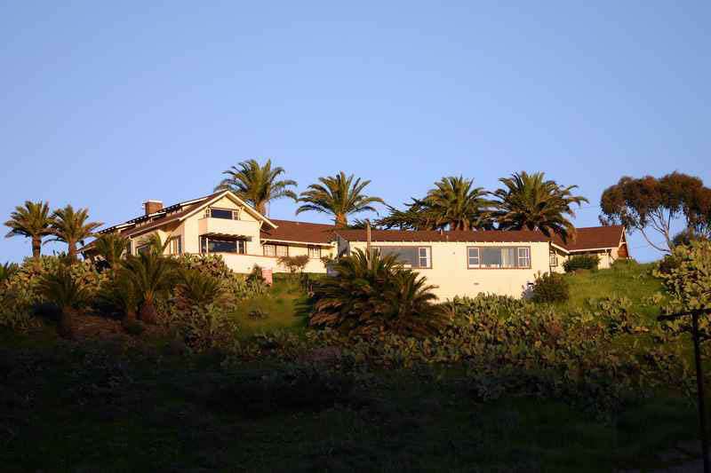 Banning House Lodge | 1 W Banning House Rd, Avalon, CA 90704 | Phone: (877) 778-8322