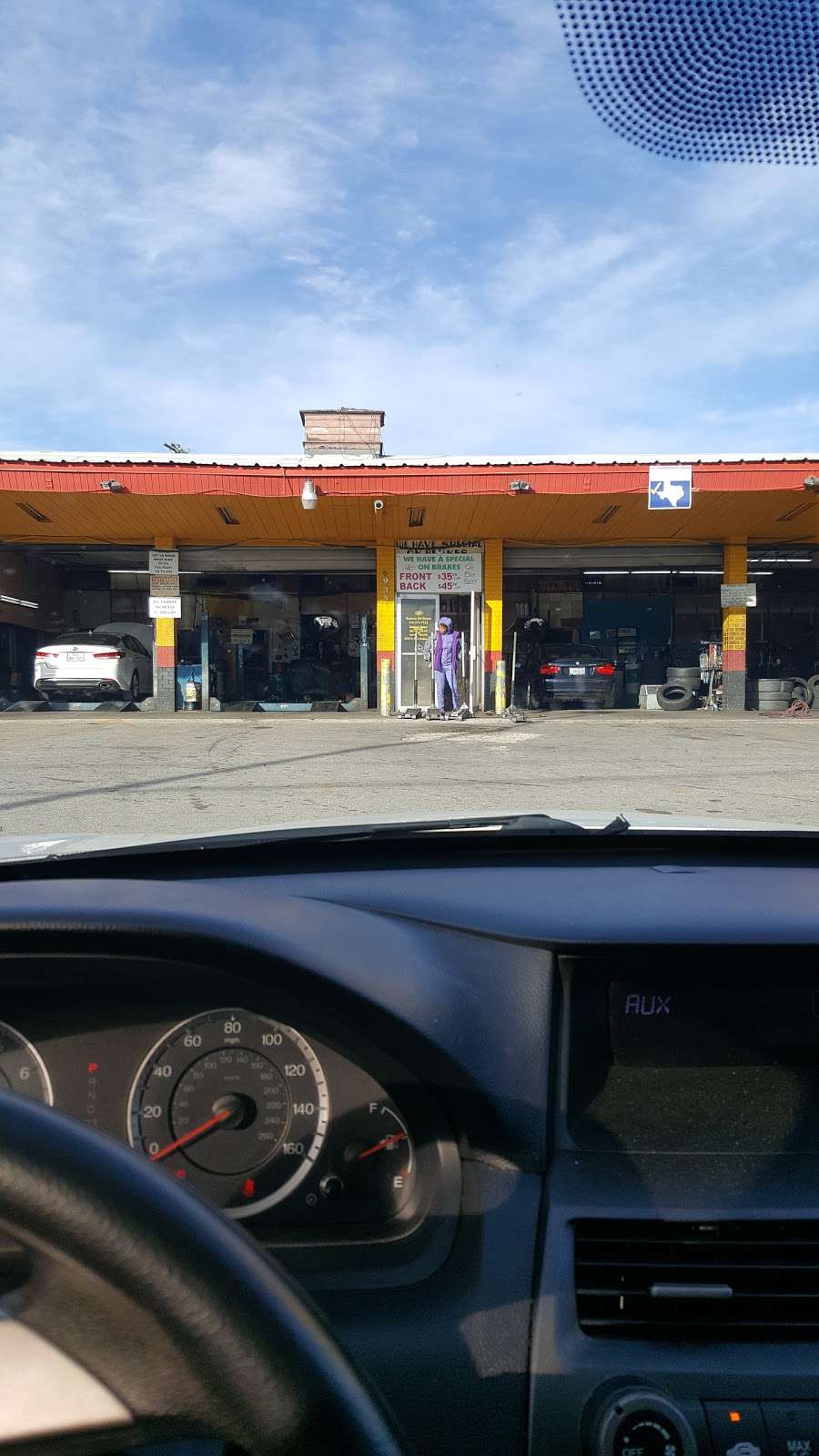 Ramses Discount Tire | 6935 S Polk St, Dallas, TX 75232, USA | Phone: (214) 371-7732