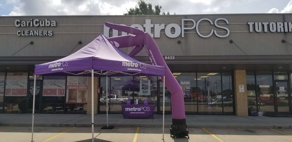 Metro by T-Mobile | 8433 FM 1464 Ste J, Richmond, TX 77407 | Phone: (281) 581-0246