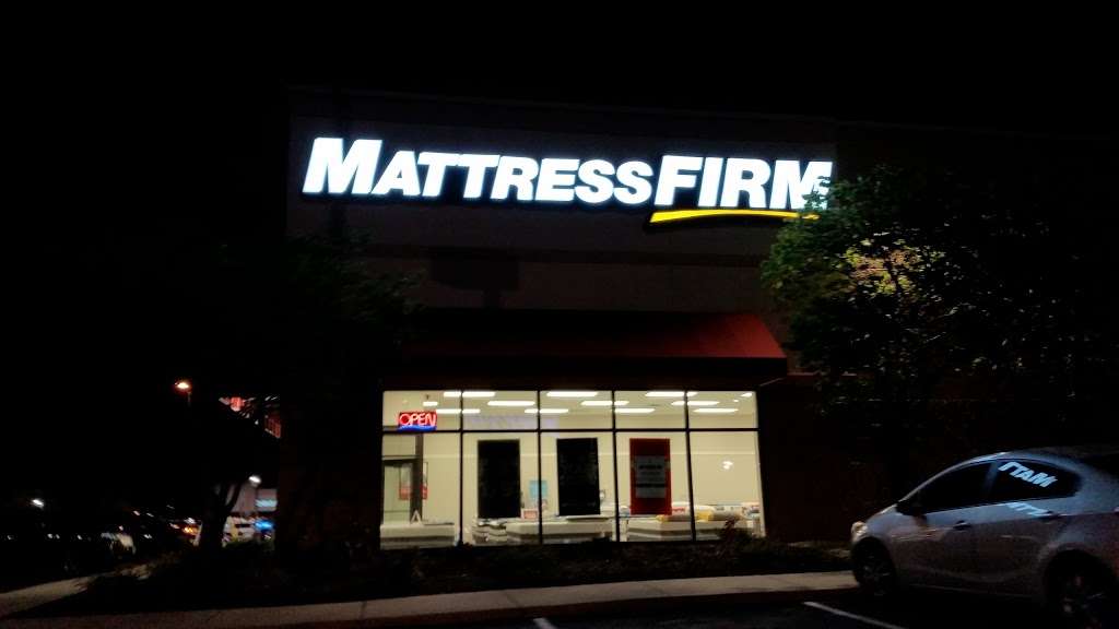 Mattress Firm Wilshire Plaza | 8456 N Church Rd, Kansas City, MO 64158 | Phone: (816) 781-8720