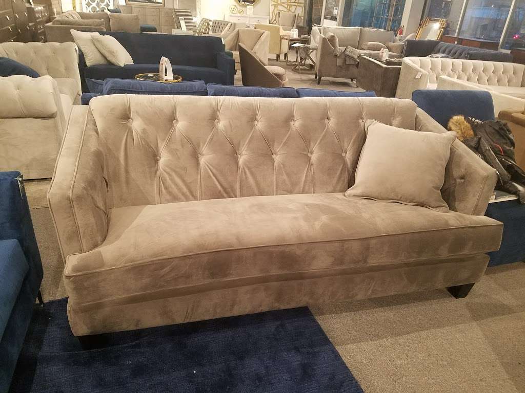 Churchill Furniture Gallery & Outlet | 6571 U.S. 9, Howell, NJ 07731, USA | Phone: (973) 664-7253