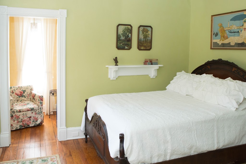 Laurel Manor House Bed and Breakfast | 1110 Montgomery St, Laurel, MD 20707, USA | Phone: (301) 725-1094