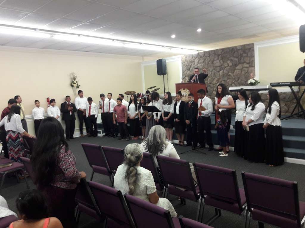 Iglesia Pentecostal Jesucristo Rey De Sion | Suit d, 7917 Moores Chapel Rd, Charlotte, NC 28214, USA