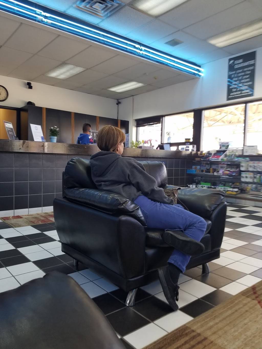 Bears Car Wash & Detail Center | 8100 W Crestline Ave, Littleton, CO 80123, USA | Phone: (303) 973-5090