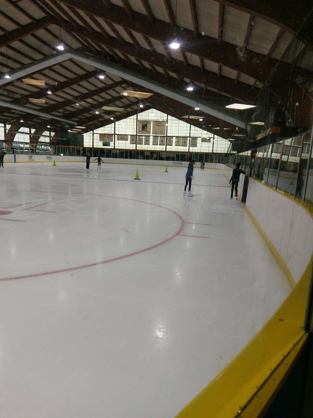 Andrew Stergiopoulos Ice Rink | 65 Arrandale Ave, Great Neck, NY 11024, USA | Phone: (516) 487-2976