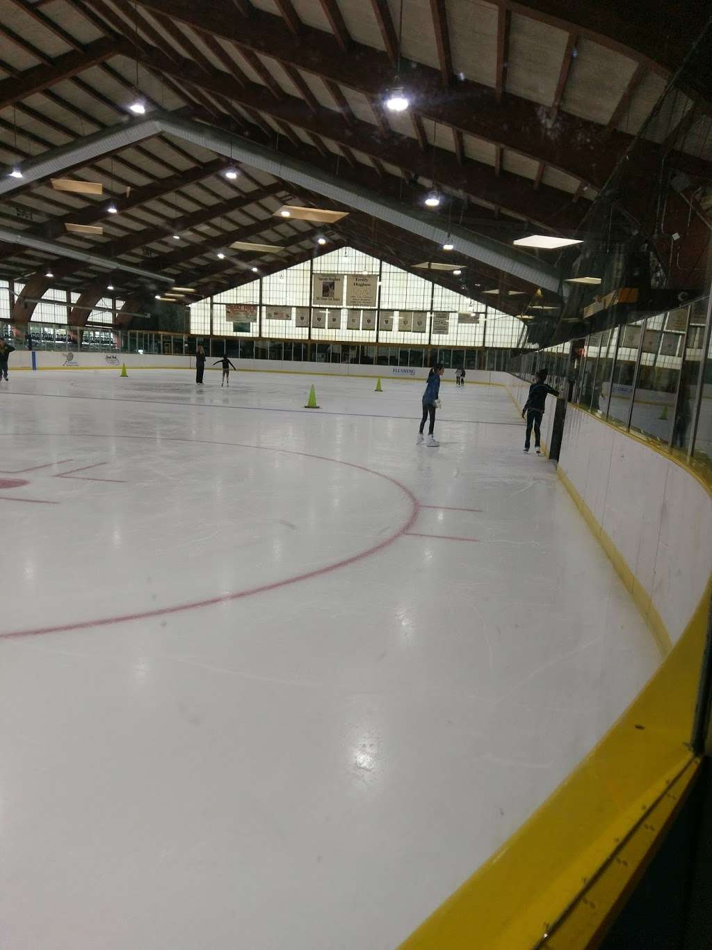 Andrew Stergiopoulos Ice Rink | 65 Arrandale Ave, Great Neck, NY 11024 | Phone: (516) 487-2976