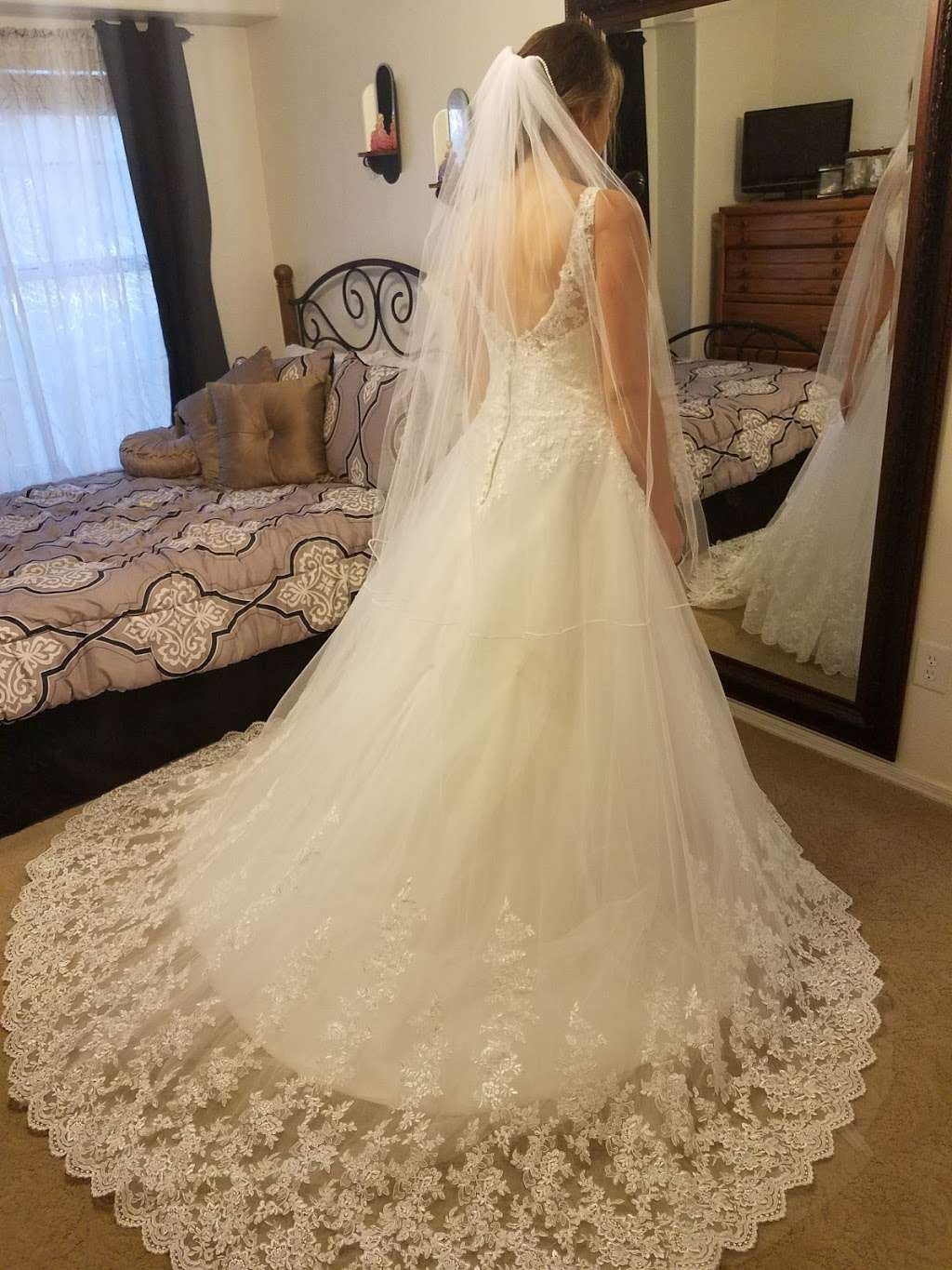 Susan Marie Tailors & Wedding Dress Alterations, Bridal Gowns | 5462 W Geronimo St, Chandler, AZ 85226 | Phone: (480) 655-8406