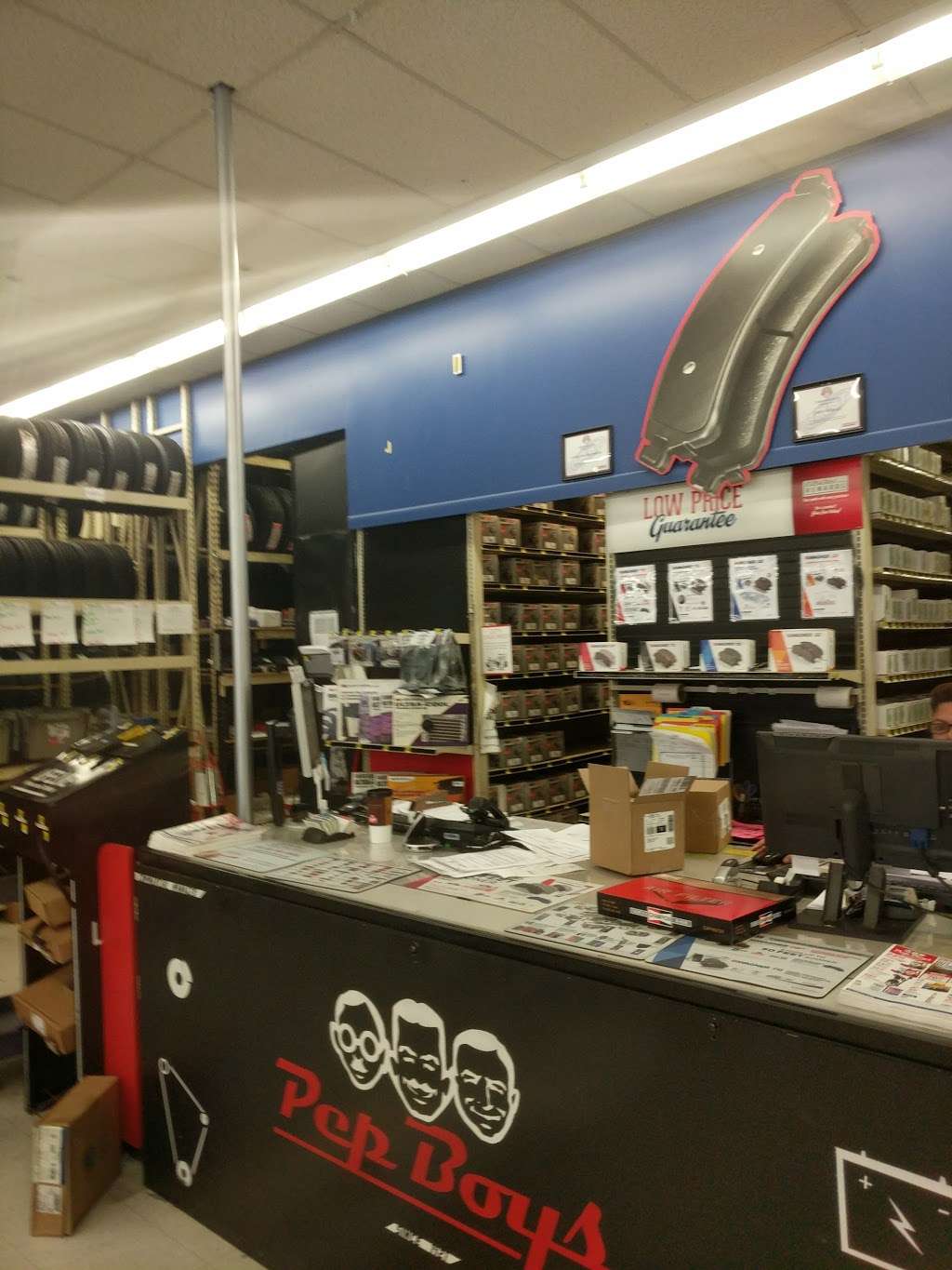 Pep Boys Auto Parts & Service | 400 S Arizona Ave, Chandler, AZ 85225, USA | Phone: (480) 899-0822