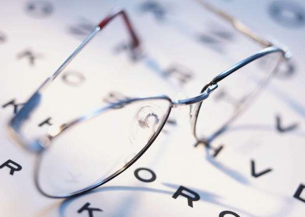 Toluca Lake Optometric Center Vanessa Ferrucci OD | 4100 W Alameda Ave #102a, Burbank, CA 91505 | Phone: (818) 841-1212